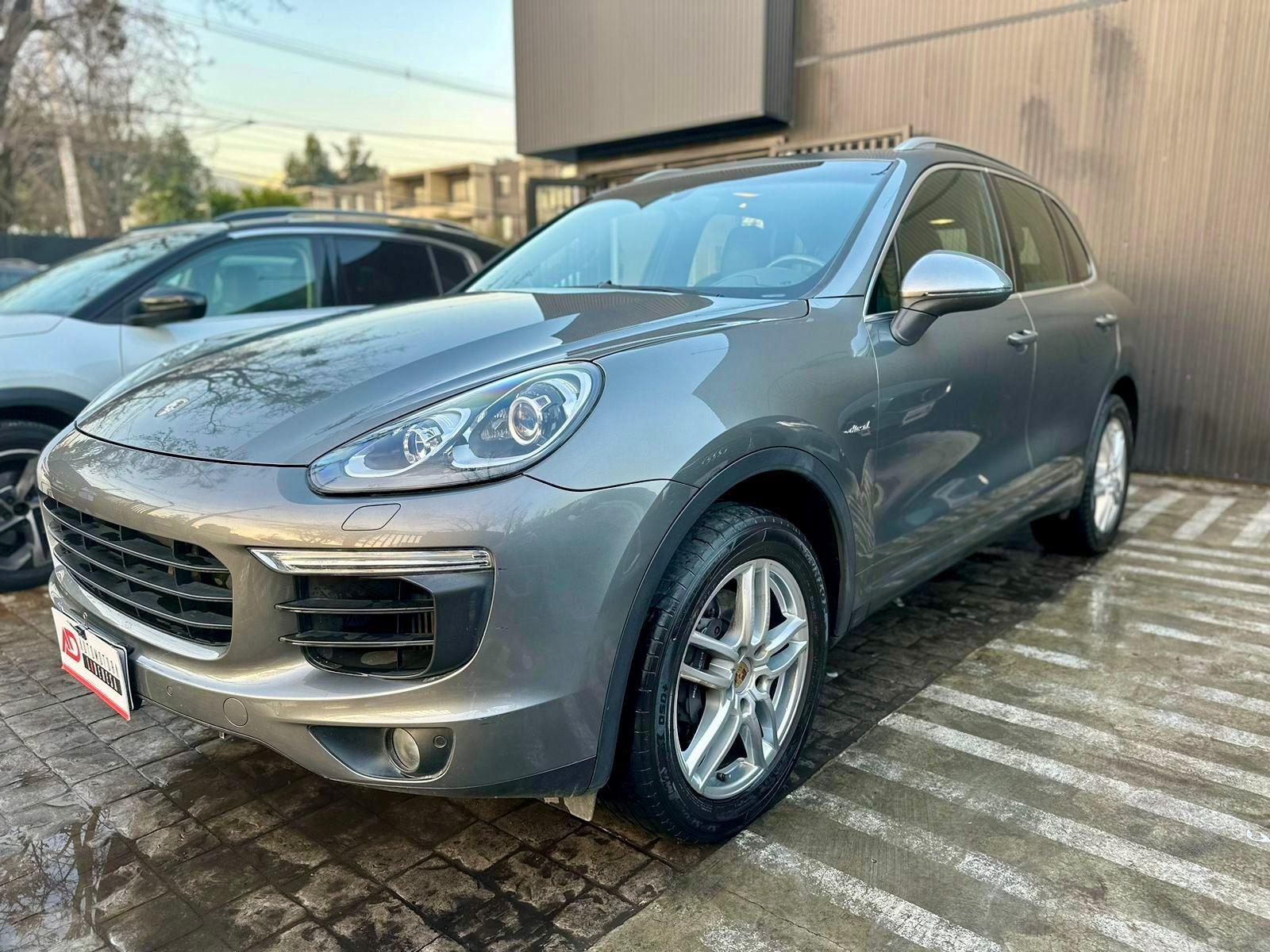 PORSCHE CAYENNE DIESEL 3.0 2015 MANTENIMIENTO AL DÍA - 