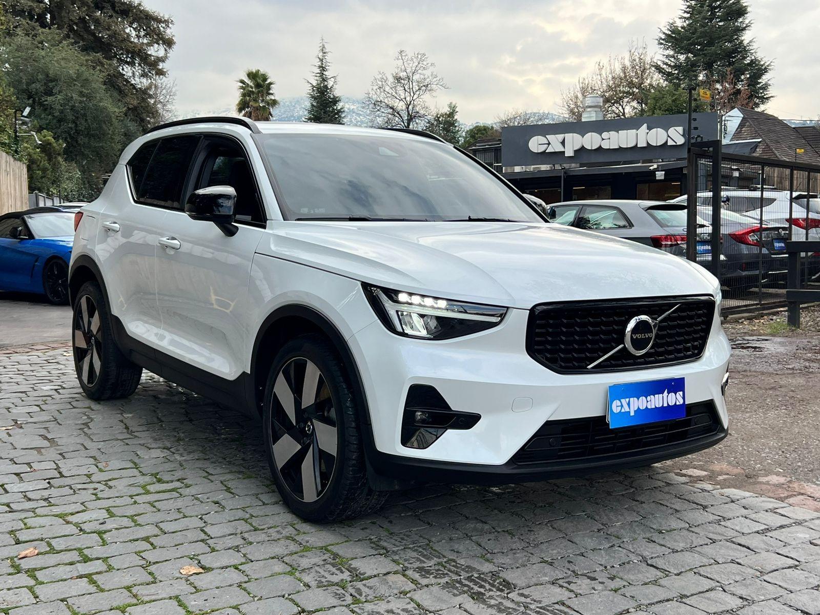 VOLVO XC40 T5 RECHARGE HYBRID 2023 HÍBRIDO GARANTÍA VIGENTE - ExpoAutos