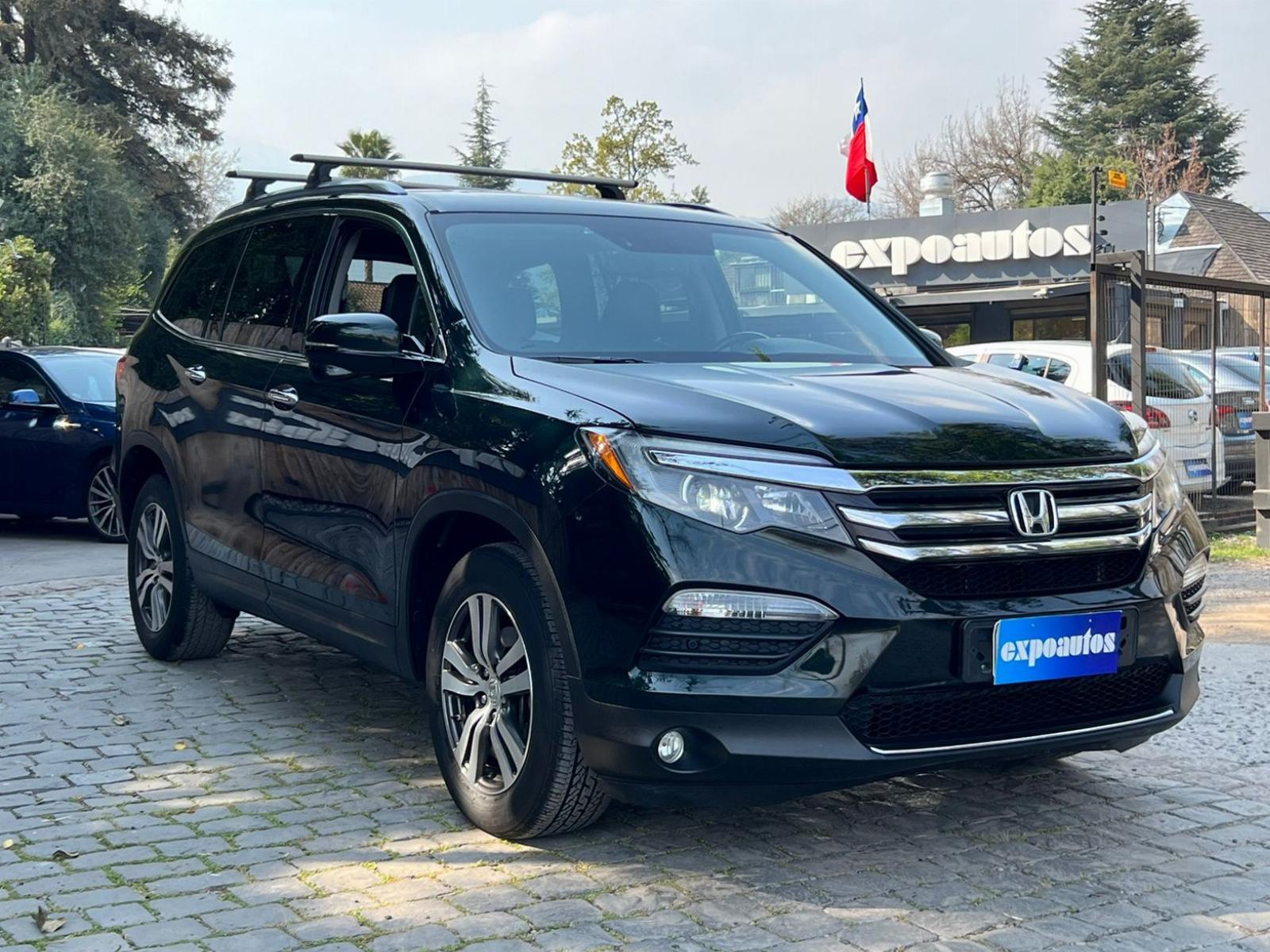 HONDA PILOT ELITE 3.5 2017 TRES CORRIDAS DE ASIENTOS 4x4 - ExpoAutos