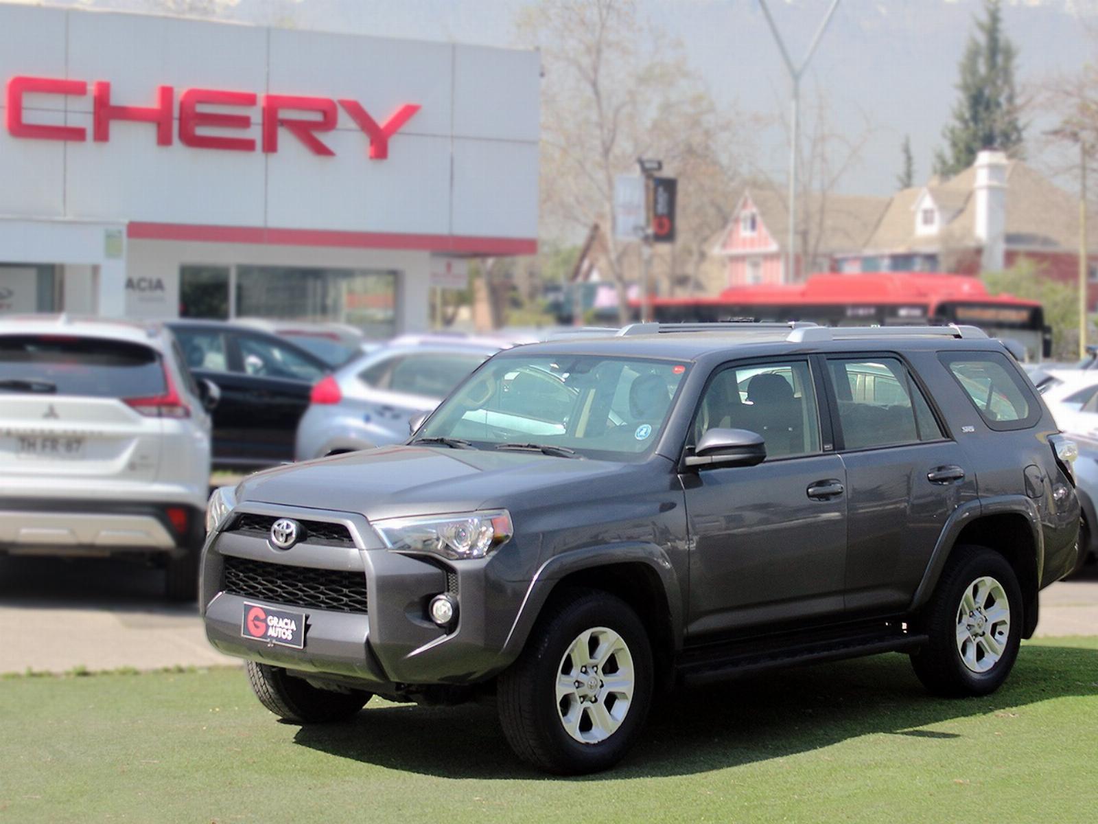 TOYOTA 4 RUNNER 4.0 SR5 MV AUTO 2015  - GRACIA AUTOS