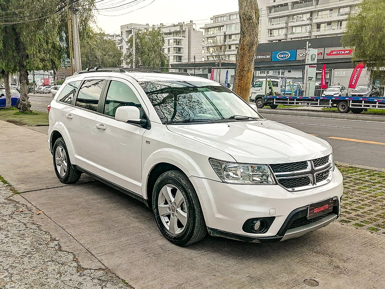 DODGE JOURNEY SE 2.4 Aut 2017 Pocos kms., tercera corrida asientos - ISU AUTOS