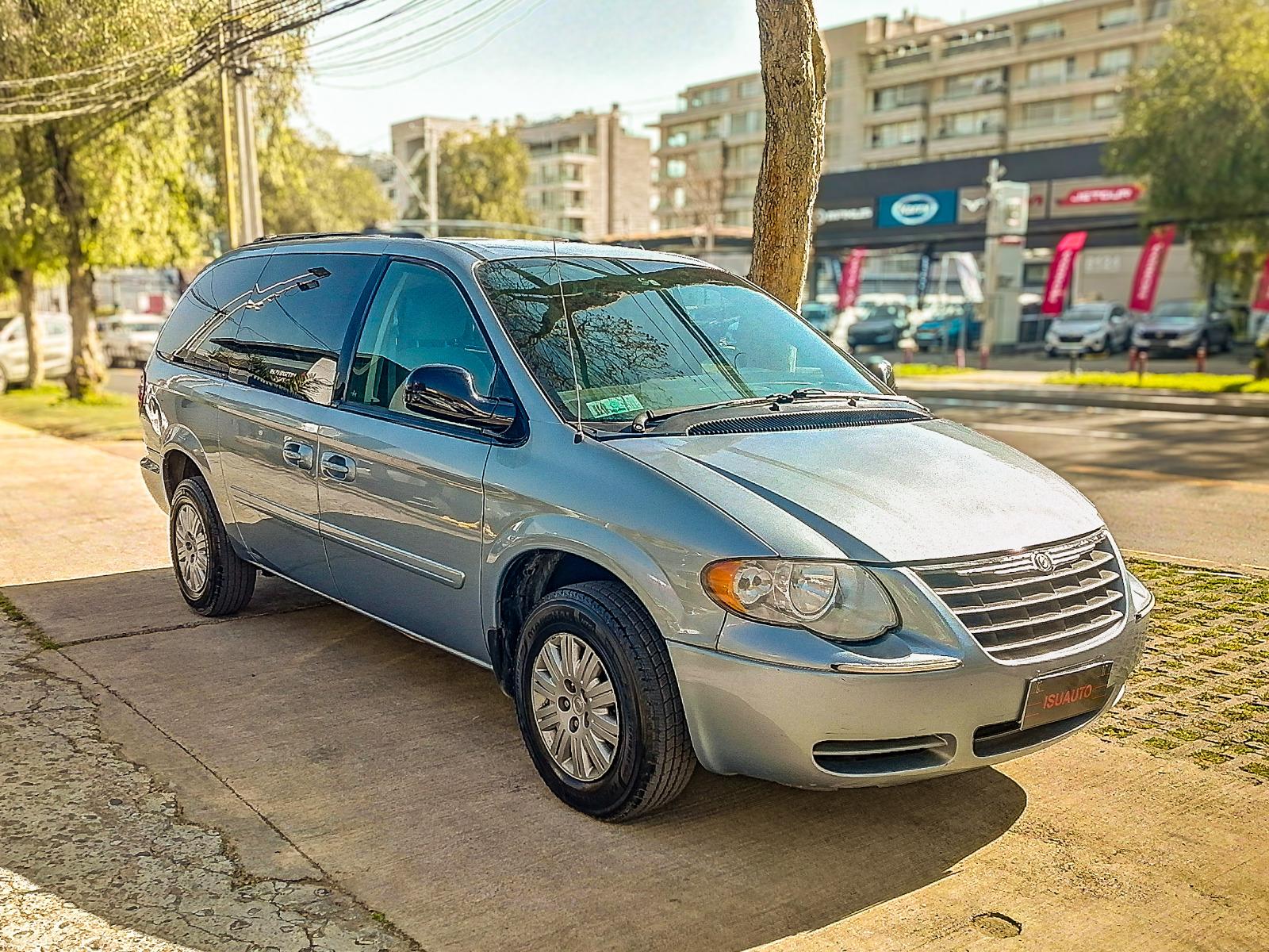 CHRYSLER TOWN COUNTRY LX 3.3 Aut 2006 Tercera corrida de asientos - ISU AUTOS