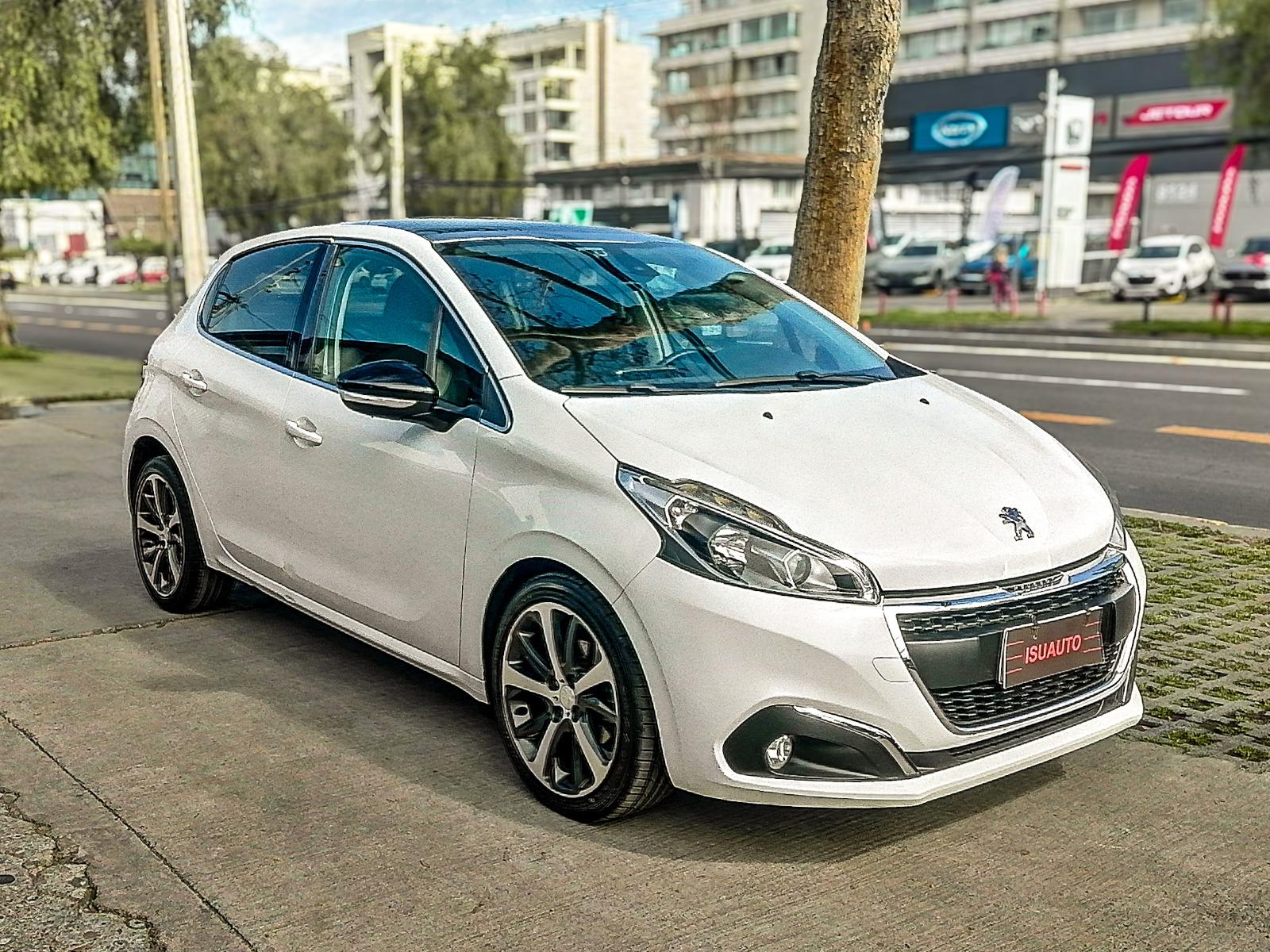 PEUGEOT 208 Diésel 1.6 Mec 2019 Techo panorámico - ISU AUTOS