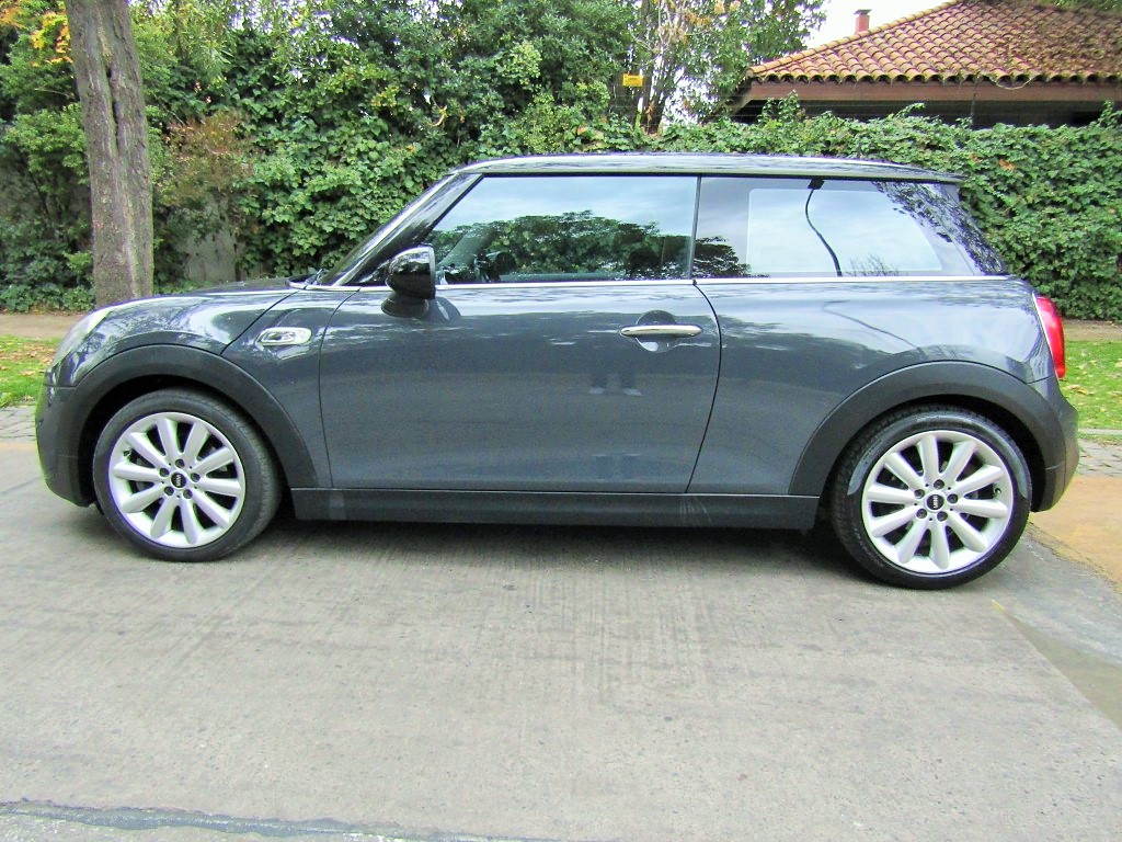 MINI COOPER F56 S Pepper 2.0 AT 2015 Doble sunroof, Paddle shif, impecable.  - 