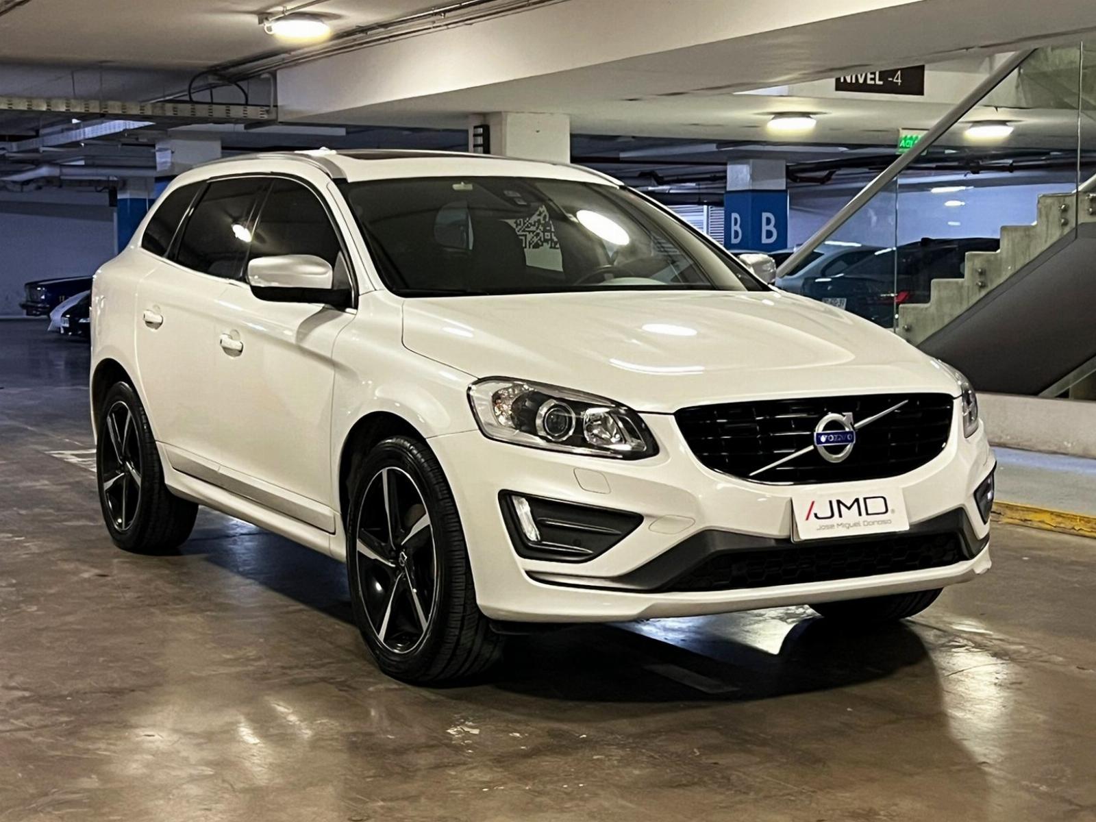 VOLVO XC60 DIESEL R DESIGN D5 AWD 2016 MANTENIMIENTO AL DÍA - JMD AUTOS