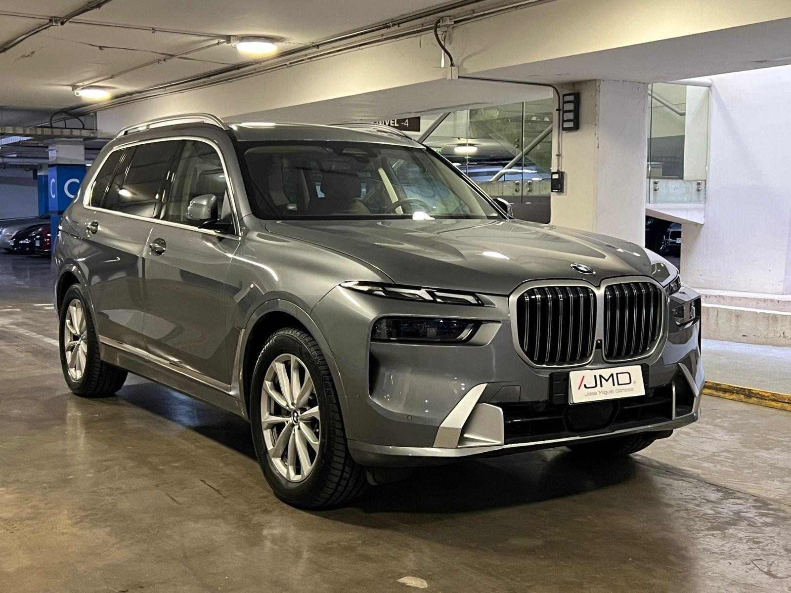 BMW X7 40i EXECUTIVE 2024 TRES CORRIDAS DE ASIENTOS - JMD AUTOS