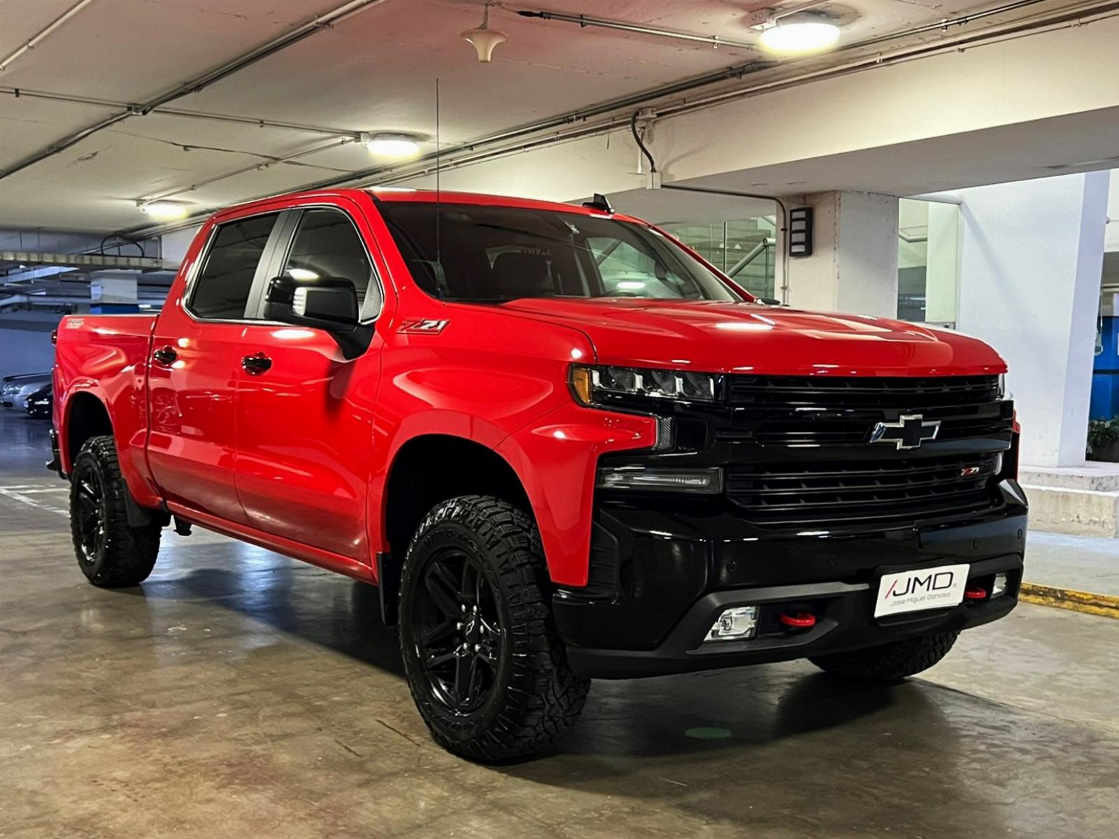 CHEVROLET SILVERADO TRAIL BOSS 2021 ÚNICO DUEÑO - JMD AUTOS