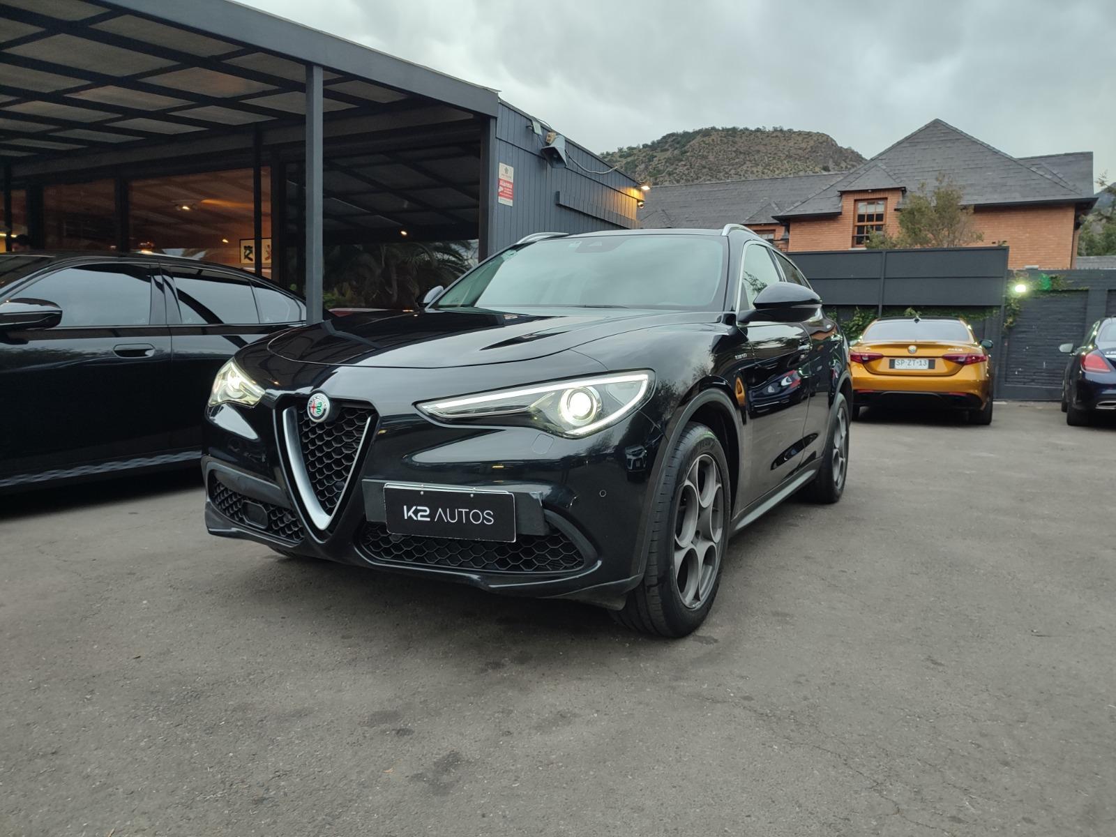 ALFA ROMEO STELVIO SUPER 2.0 TURBO 280 HP 2022 MANTENCIONES AL DIA, COMO NUEVO  - K2 AUTOS