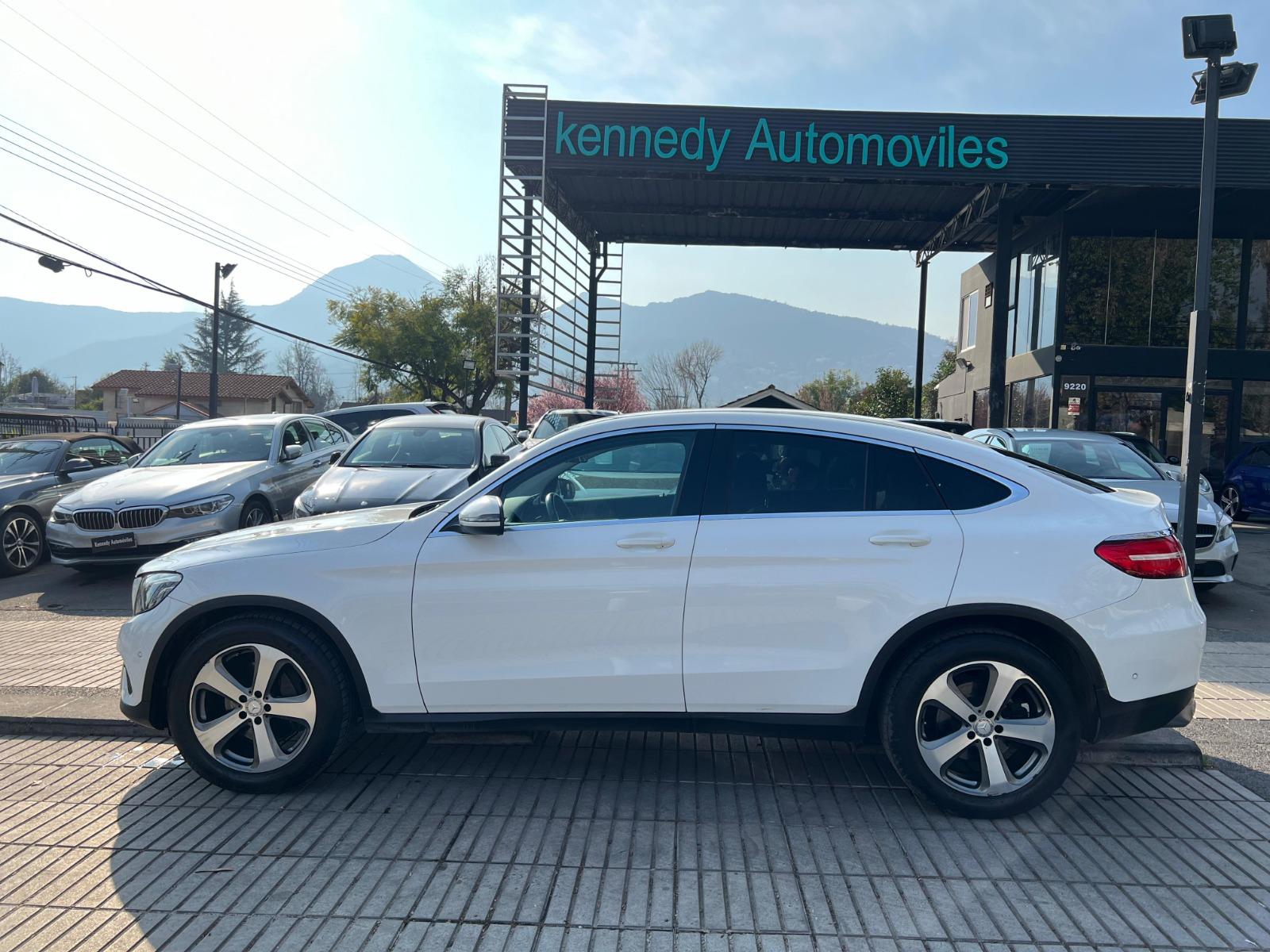 MERCEDES-BENZ GLC 220 DC 2017 COUPE 2017 Excelente estado. OPORTUNIDAD - 