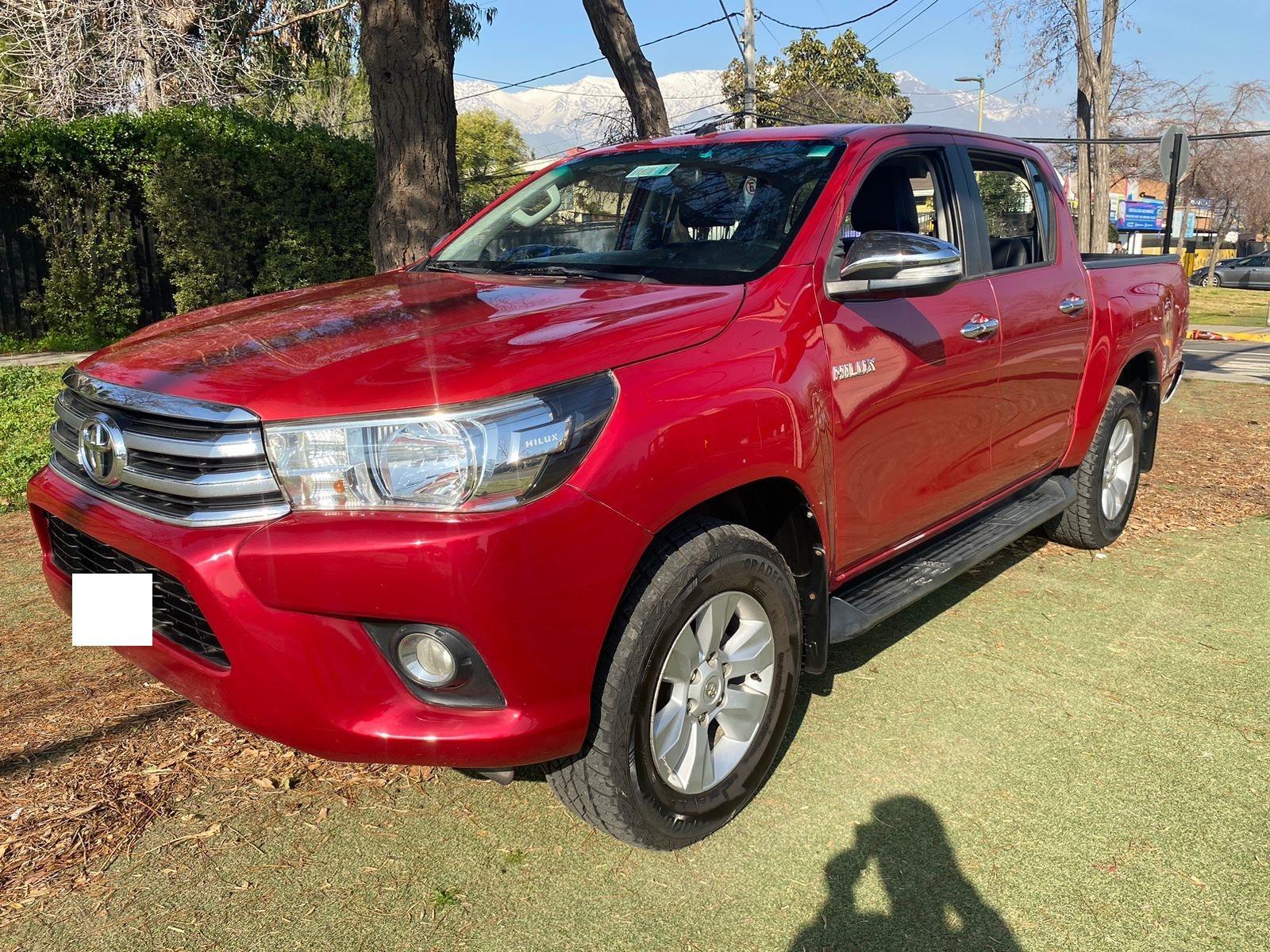 TOYOTA HILUX 2.8 DIESEL 4X4 AUT 2017 FULL EQUIPO - Klug Autos