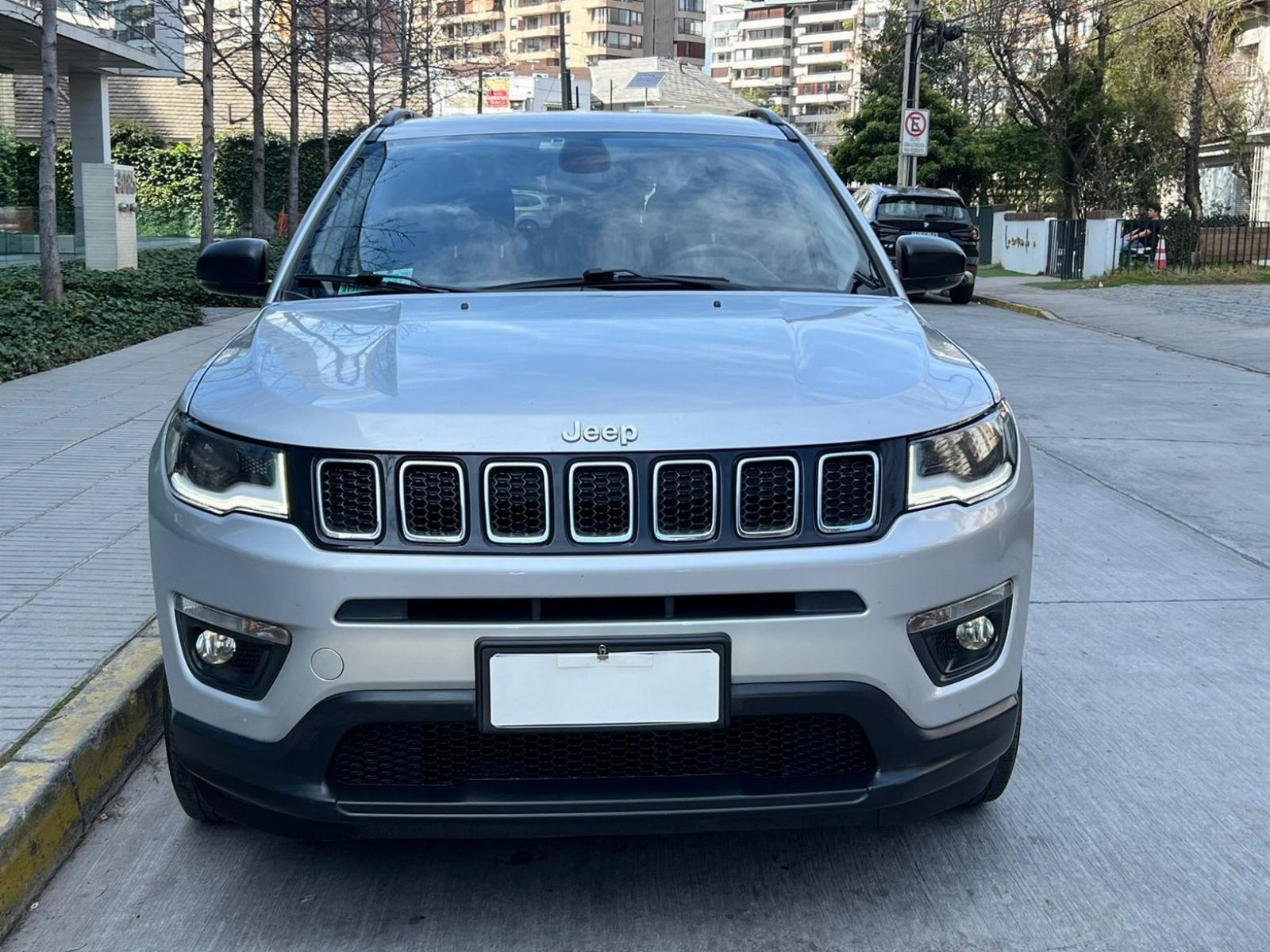 JEEP COMPASS SPORT  2018 2.400 CC - LEVEL AUTOS