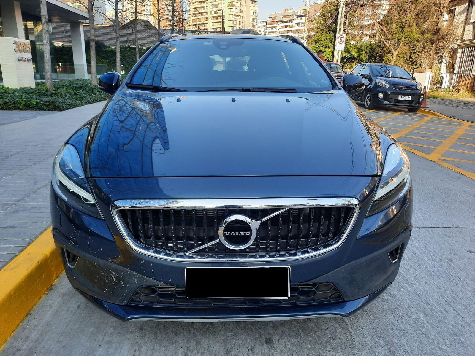 VOLVO V40 CROSS COUNTRY 2019 T4 AWD - LEVEL AUTOS