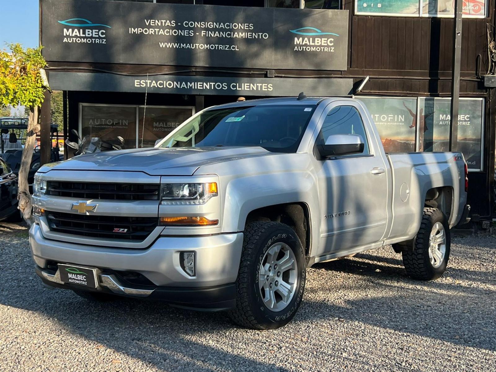 CHEVROLET SILVERADO UN DUEÑO 2016 DESCUENTA IVA - MALBEC AUTOMOTRIZ