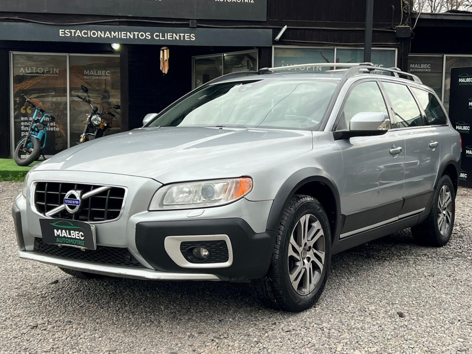 VOLVO XC70 DIESEL 2013 PLUS D5 AWD - MALBEC AUTOMOTRIZ