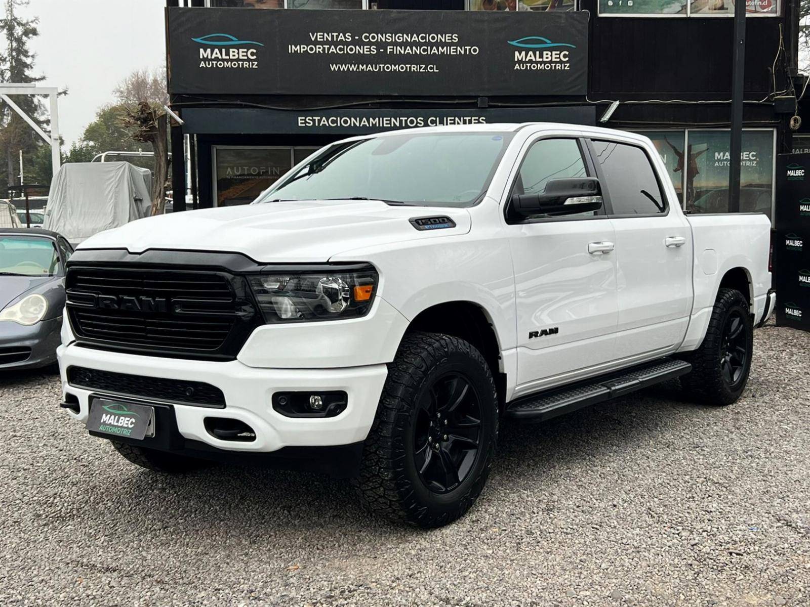 RAM 1500 BIG HORN 2022 UN DUEÑO MANTENIMIENTO EN LA MARCA - MALBEC AUTOMOTRIZ