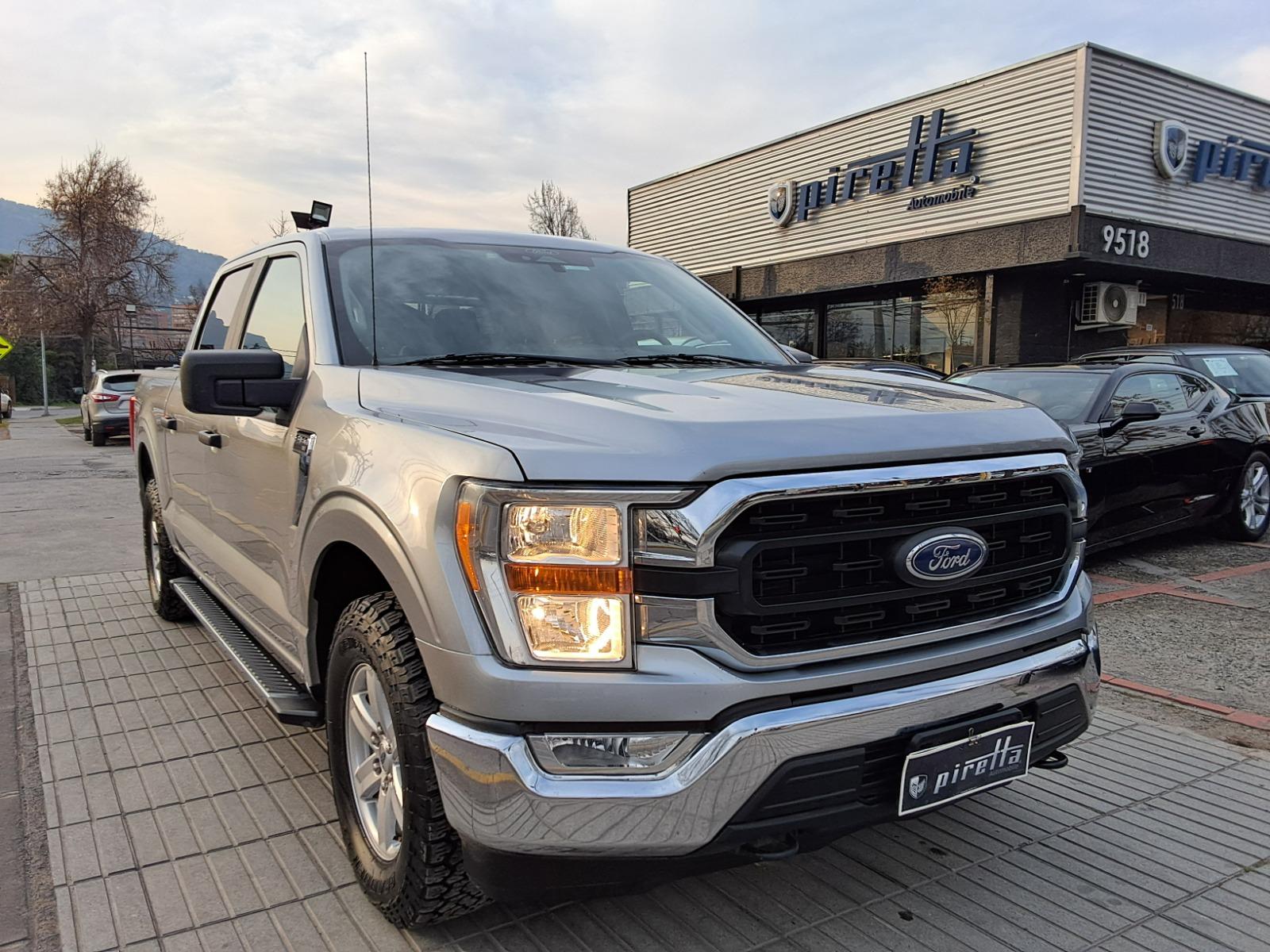 FORD F-150 XLT  2021 MANTENCIONES AL DÍA. - 