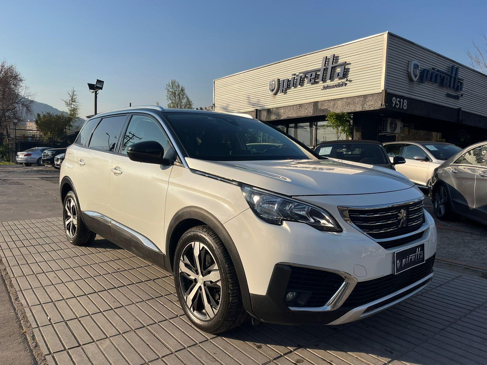 PEUGEOT 5008 ALLURE BLUEHDI 2019 IMPECABLE ESTADO.  - PIRETTA AUTOMOBILE