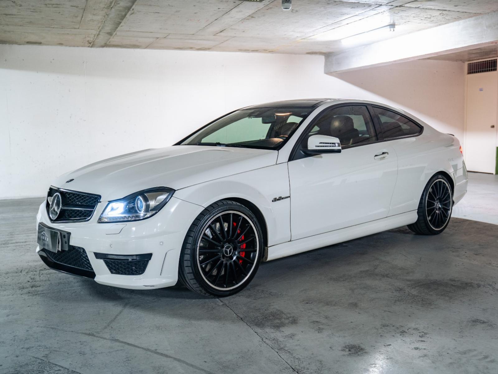 MERCEDES-BENZ C63 AMG Coupe 2013 6.2 LTS - 457 HP - 