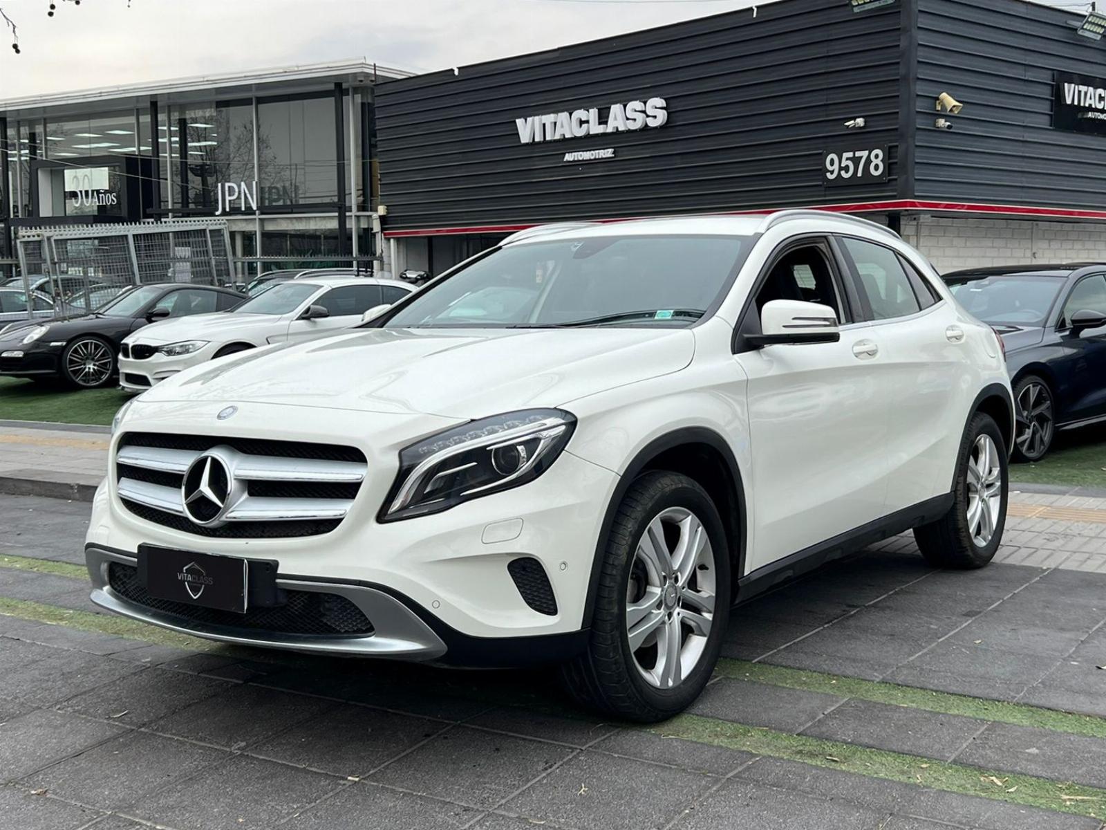 MERCEDES-BENZ GLA 200  2017 1.6 TURBO - VitaClass