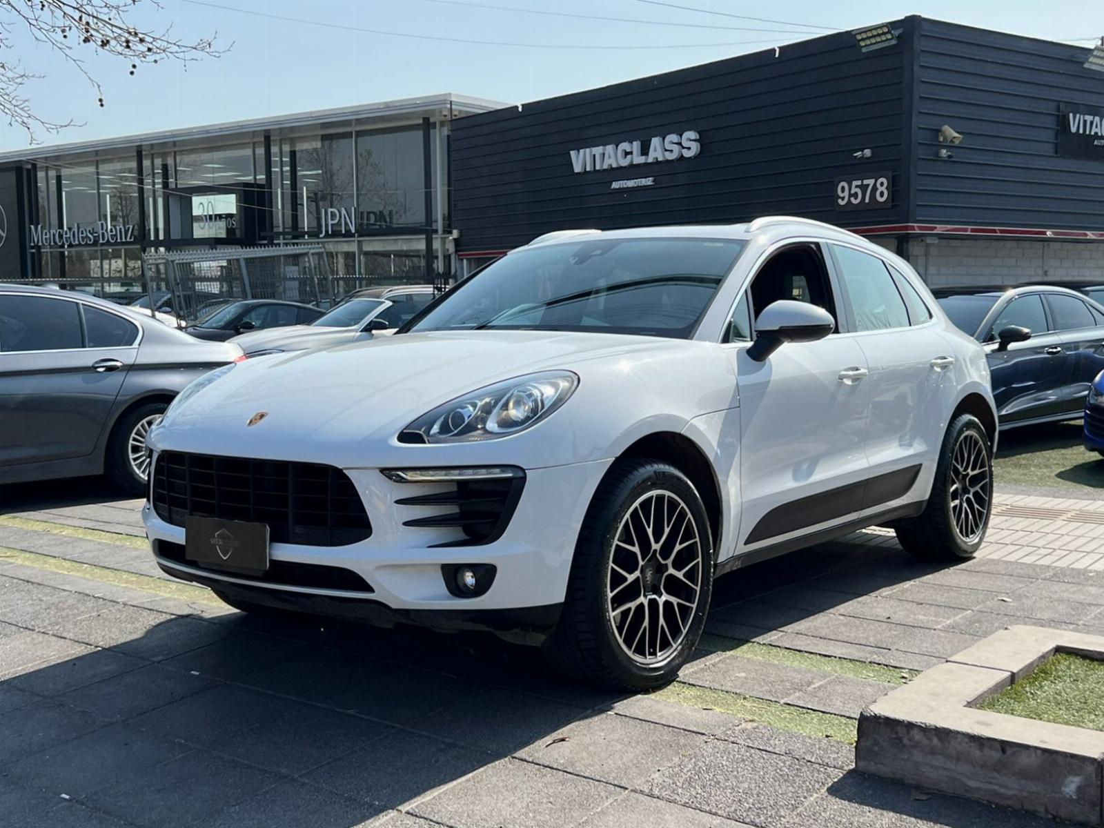 PORSCHE MACAN R 2017 2.0 TURBO PDK - VitaClass