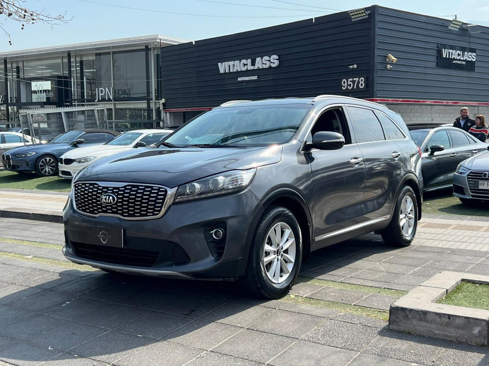 KIA SORENTO EX 2.4 2019 TRES CORRIDAS DE ASIENTOS - VitaClass