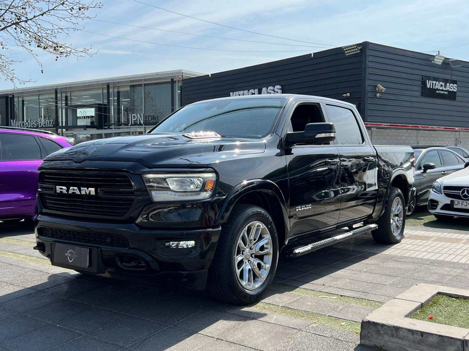 RAM 1500 SPORT 2022 LARAMIE 5.7 HEMI 4X4 - VitaClass