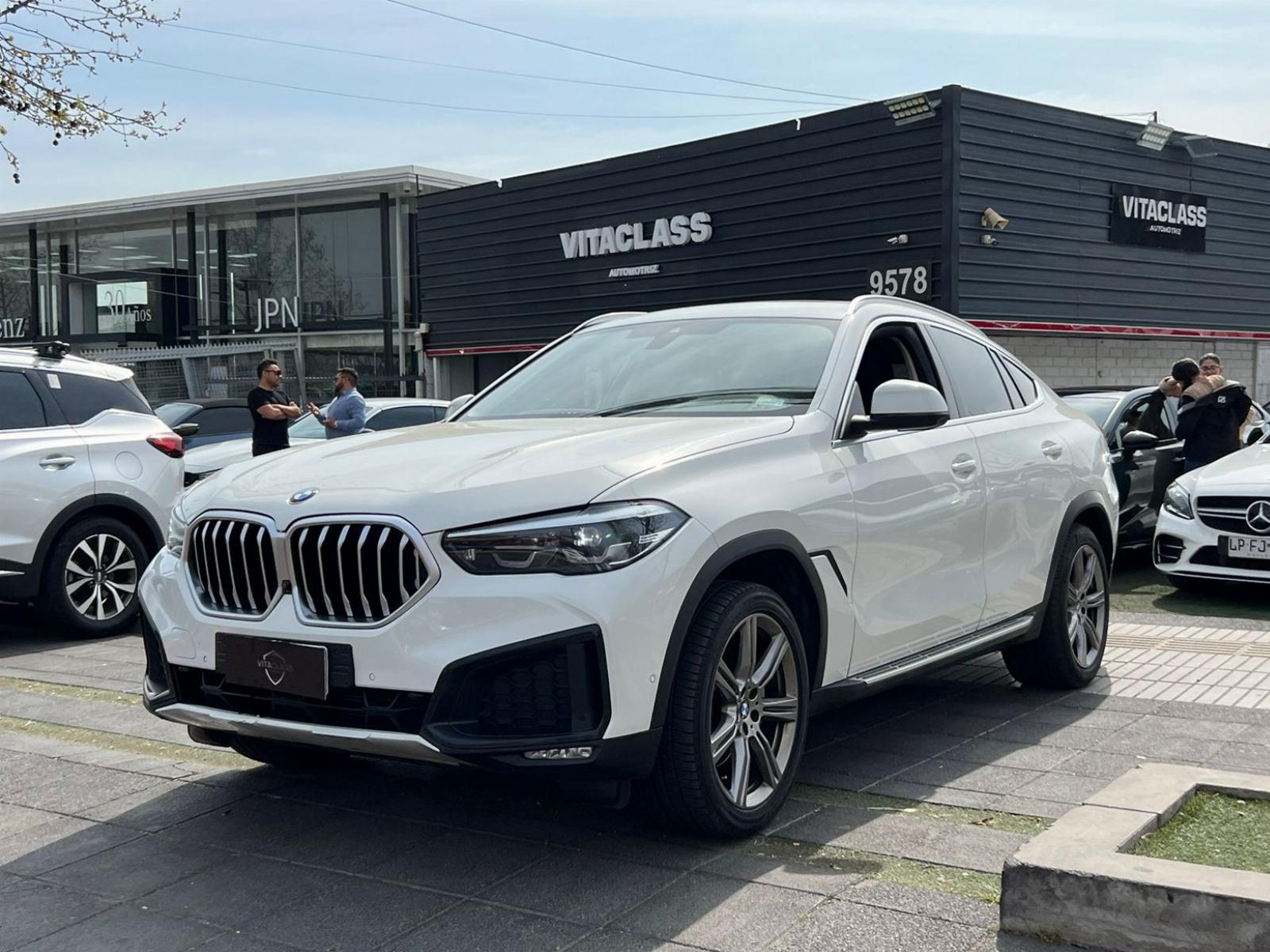 BMW X6 40i 2020 MANTENIMIENTO AL DÍA - VitaClass