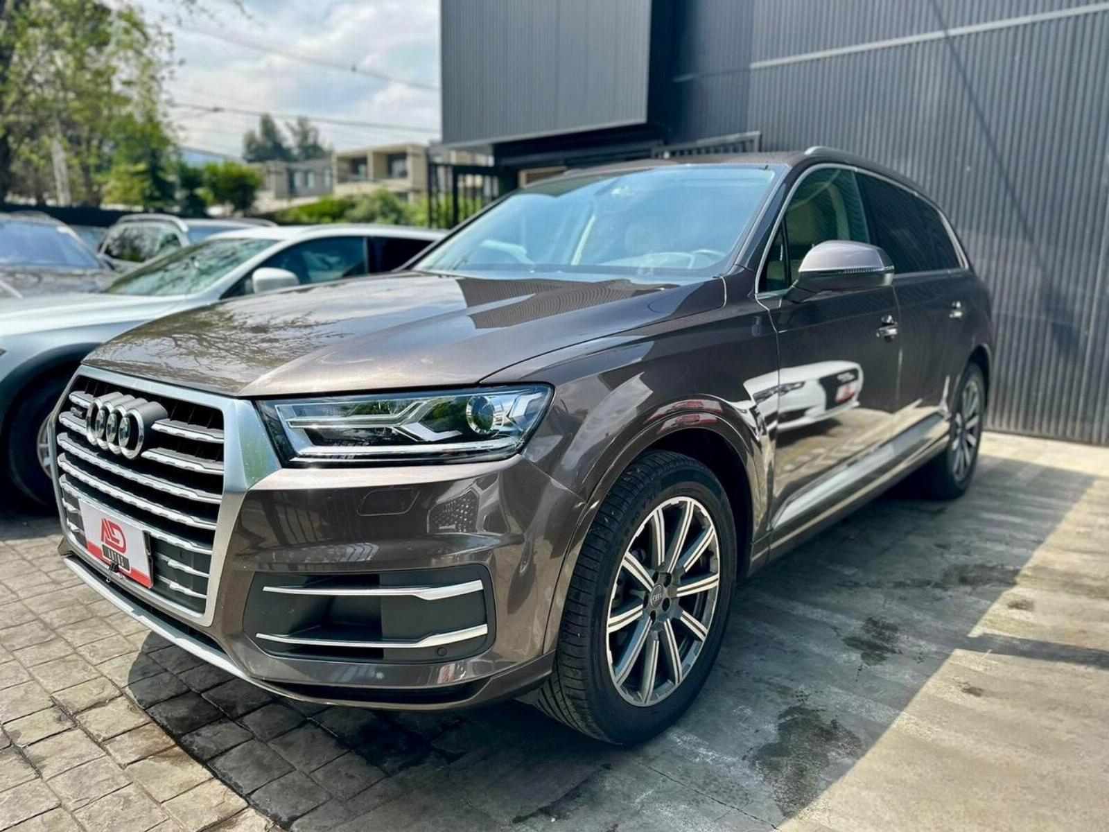 AUDI Q7 3.0 TDI 2018 TRES CORRIDAS DE ASIENTOS - FULL MOTOR