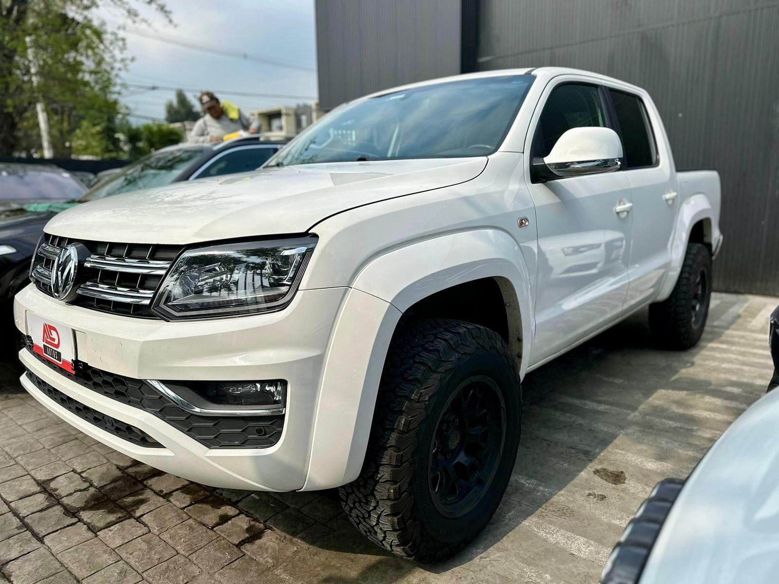 VOLKSWAGEN AMAROK HIGHLINE 2018 DIESEL EQUIPO EXTRA 4x4 - FULL MOTOR