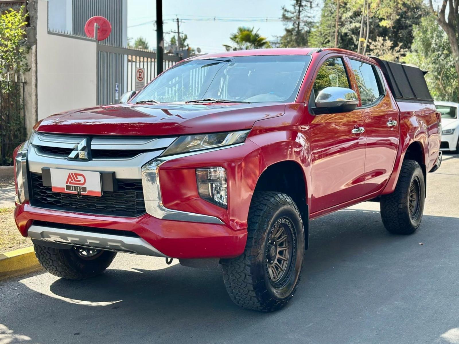 MITSUBISHI L200 KATANA DIESEL 4x4 MT 2020 MANTENIMIENTO AL DÍA - Automotora La Dehesa