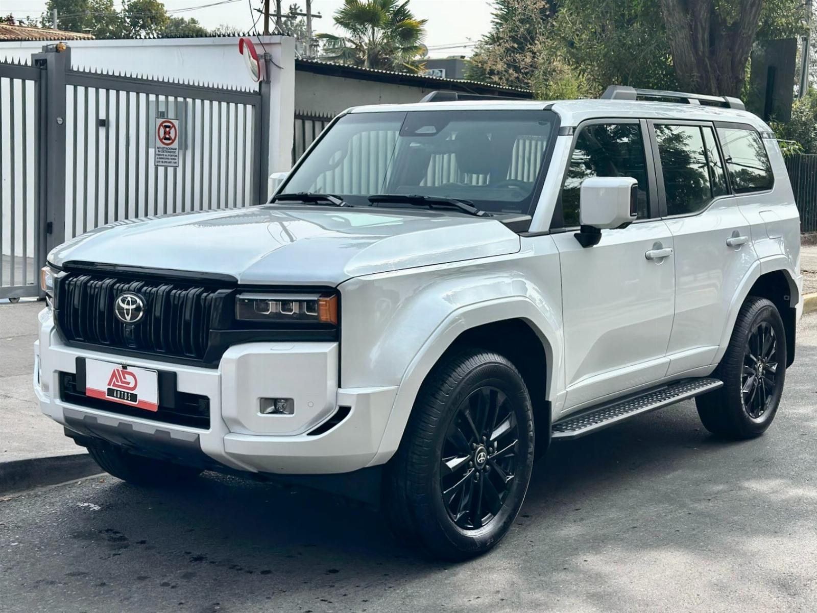TOYOTA LAND CRUISER  PRADO VX L 2.8 TD 2025 ÚNICO DUEÑO - Automotora La Dehesa