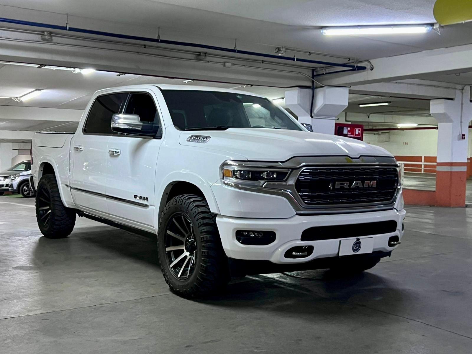 RAM 1500 LIMITED 4X4 5.7 AUT 2022  - AUTOS OK