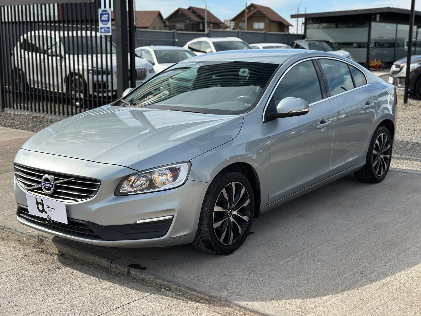 VOLVO S60 VOLVO S60  2019 GRAN ESTADO - MANTENCIONES AL DÍA  - BL CARS