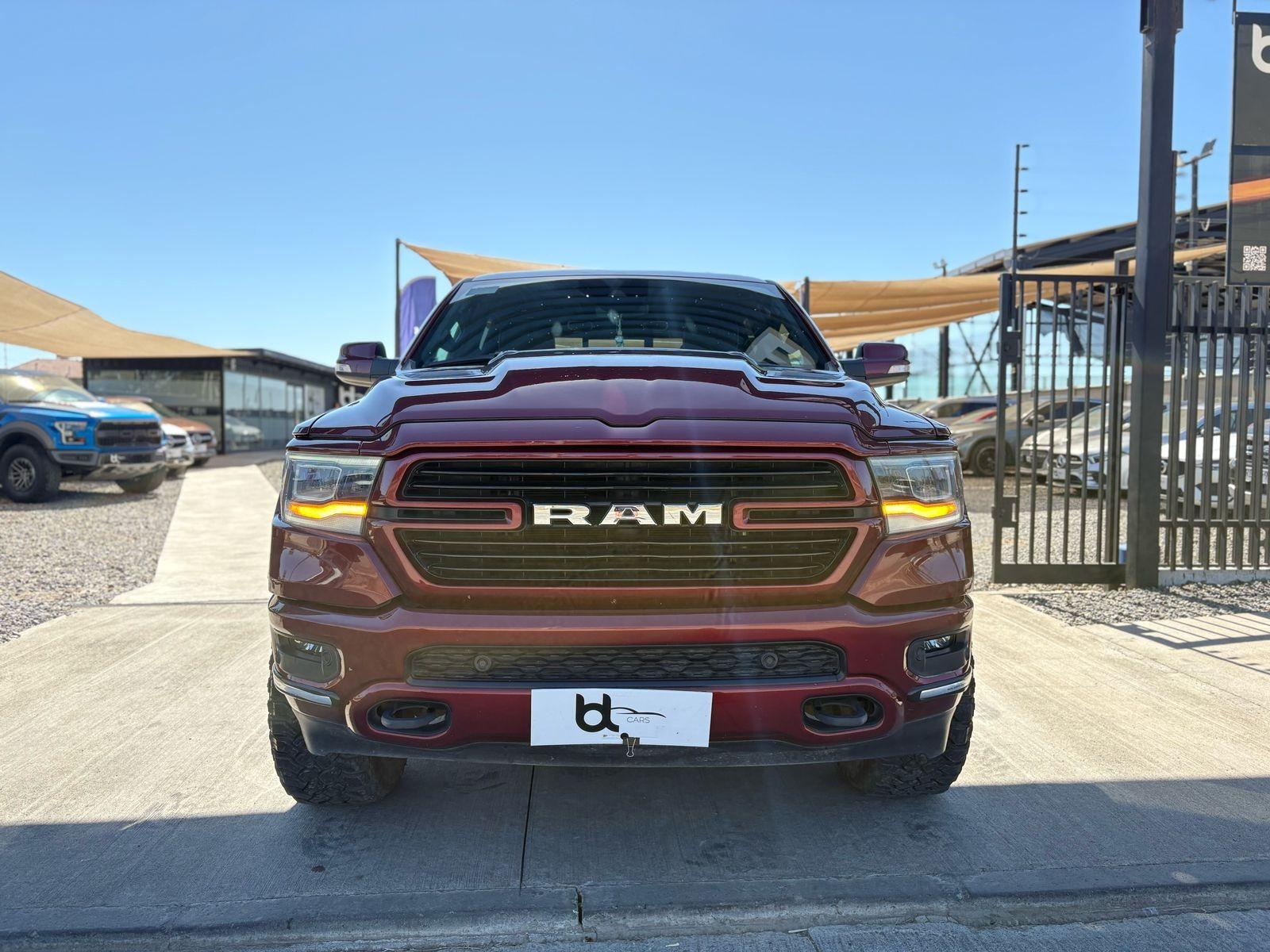 RAM 1500 1500 LARAMIE CREW CAB 4X4 5.7 AUT 2022 EXCELENTE ESTADO, MANTENCIONES AL DÍA - FULL MOTOR