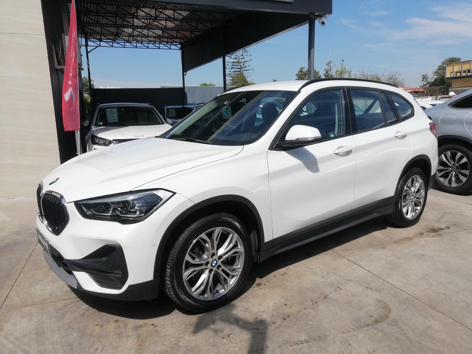 BMW X1 DYNAMIC SDRIVE18D 2.0 AT DIESEL 4X2 2022 BUEN ESTADO - CALDO SANTI