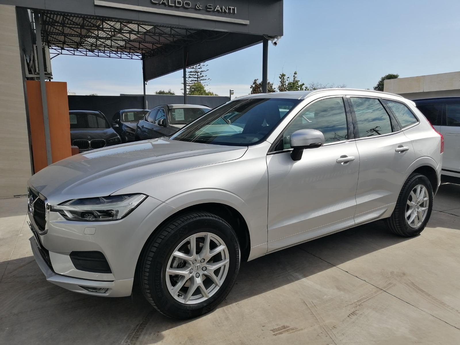 VOLVO XC60 II T5 AWD MOMENTUM 2021 BUEN ESTADO, CON SUS 2 LLAVES - CALDO SANTI