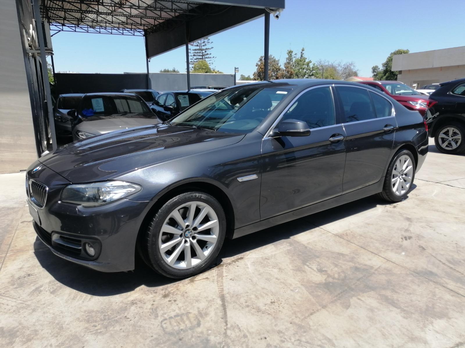 BMW 520D LCI 2.0 AT DIESEL 2017 MANTENCIONES EN LA MARCA, 2 LLAVES - CALDO SANTI