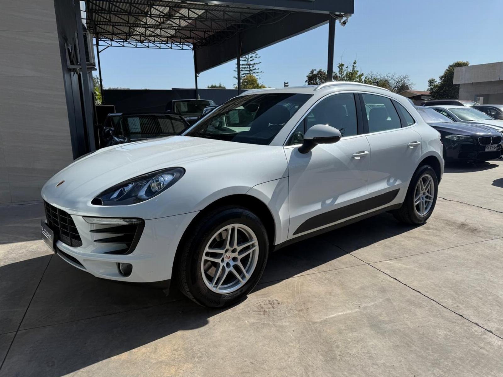 PORSCHE MACAN R4 2.0 AT  2016 MANTENCIONES EN LA MARCA - CALDO SANTI