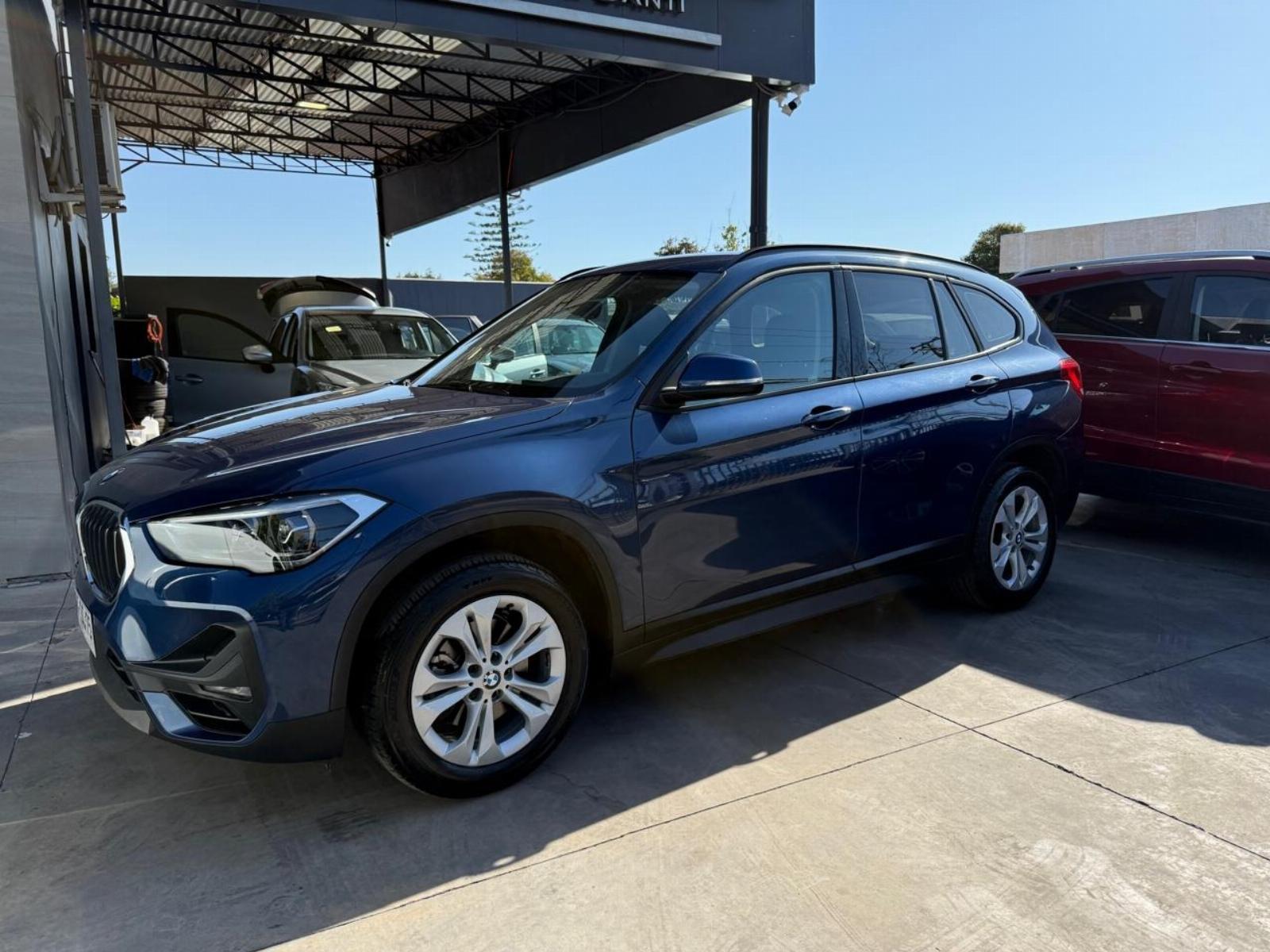 BMW X1 COMFORT SDRIVE18I 1.5 AT  2021 BUEN ESTADO, CON SUS 2 LLAVES - CALDO SANTI