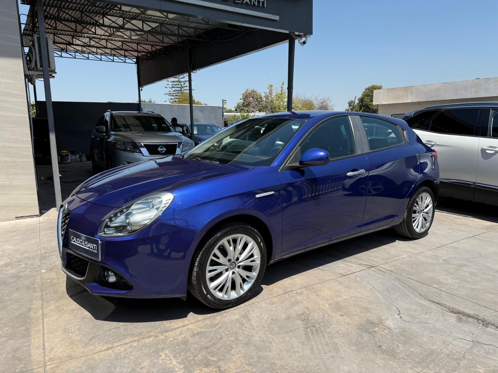 ALFA ROMEO GIULIETTA DISTINCTIVE 1.4 AT 2021 BUEN ESTADO, CON SUS 2 LLAVES - CALDO SANTI