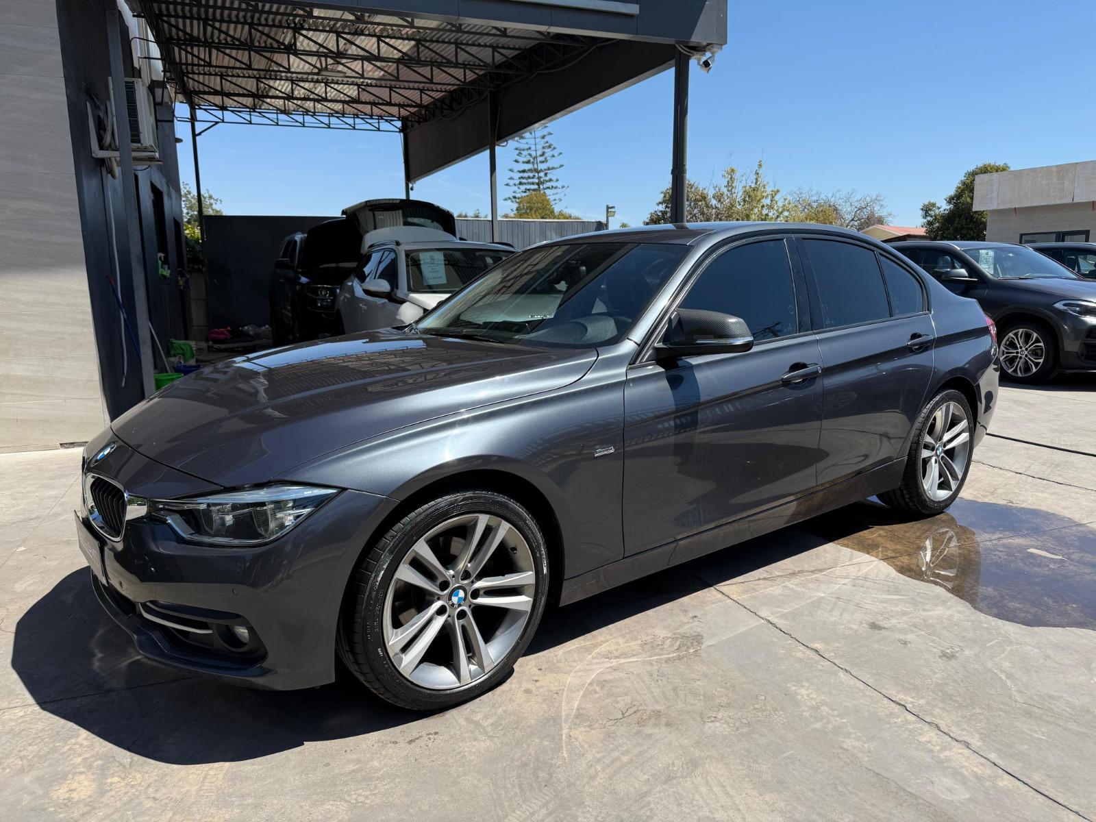 BMW 320I LIMOUSINE SPORT 2.0 AT TURBO 2017 BUEN ESTADO, CON SUS 2 LLAVES - CALDO SANTI