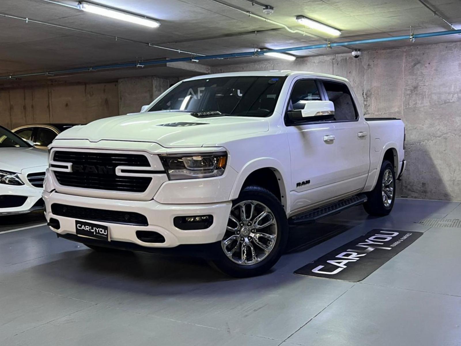 RAM 1500 LARAMIE 2022 FACTURABLE EQUIPO EXTRA - 