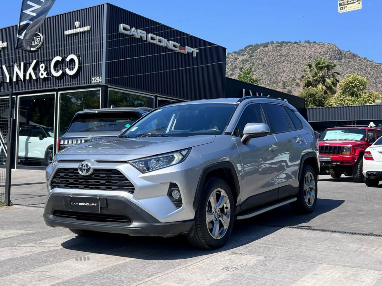 TOYOTA RAV 4 XLE 2.0 2020 MANTENIMIENTO EN LA MARCA  - 