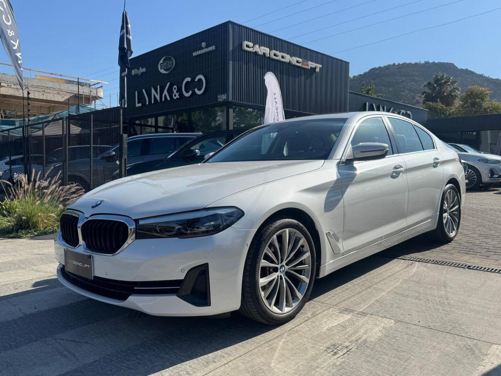 BMW 520 DIESEL 2023 MANTENIMIENTO EN LA MARCA UN DUEÑO - Car Concept