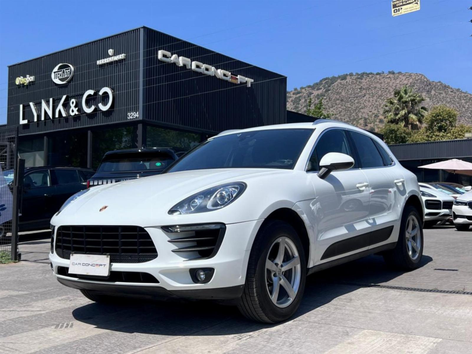 PORSCHE MACAN R4 2017 2.0 TURBO PDK - Car Concept