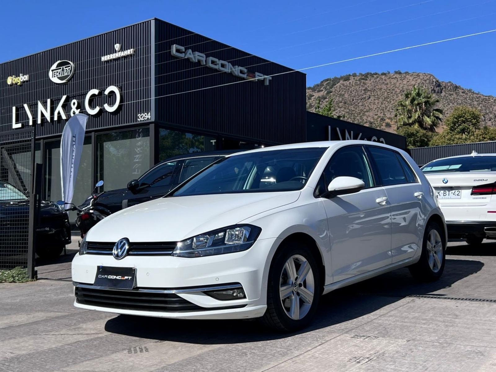 VOLKSWAGEN GOLF 1.6 AT 2018 UN DUEÑO MANTENIMIENTO AL DÍA - Car Concept