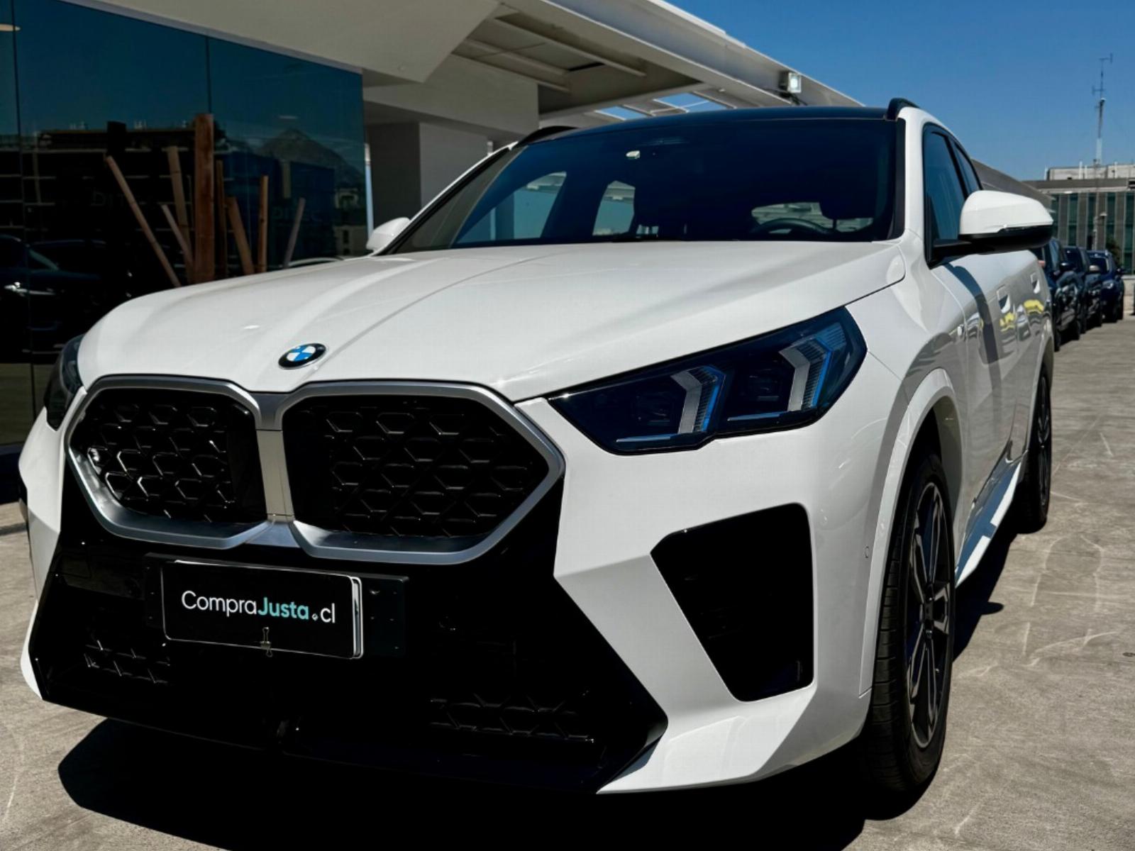 BMW X2 XDRIVE 2.0I 4X4 AT 2025 ÚNICO DUEÑO - FULL MOTOR