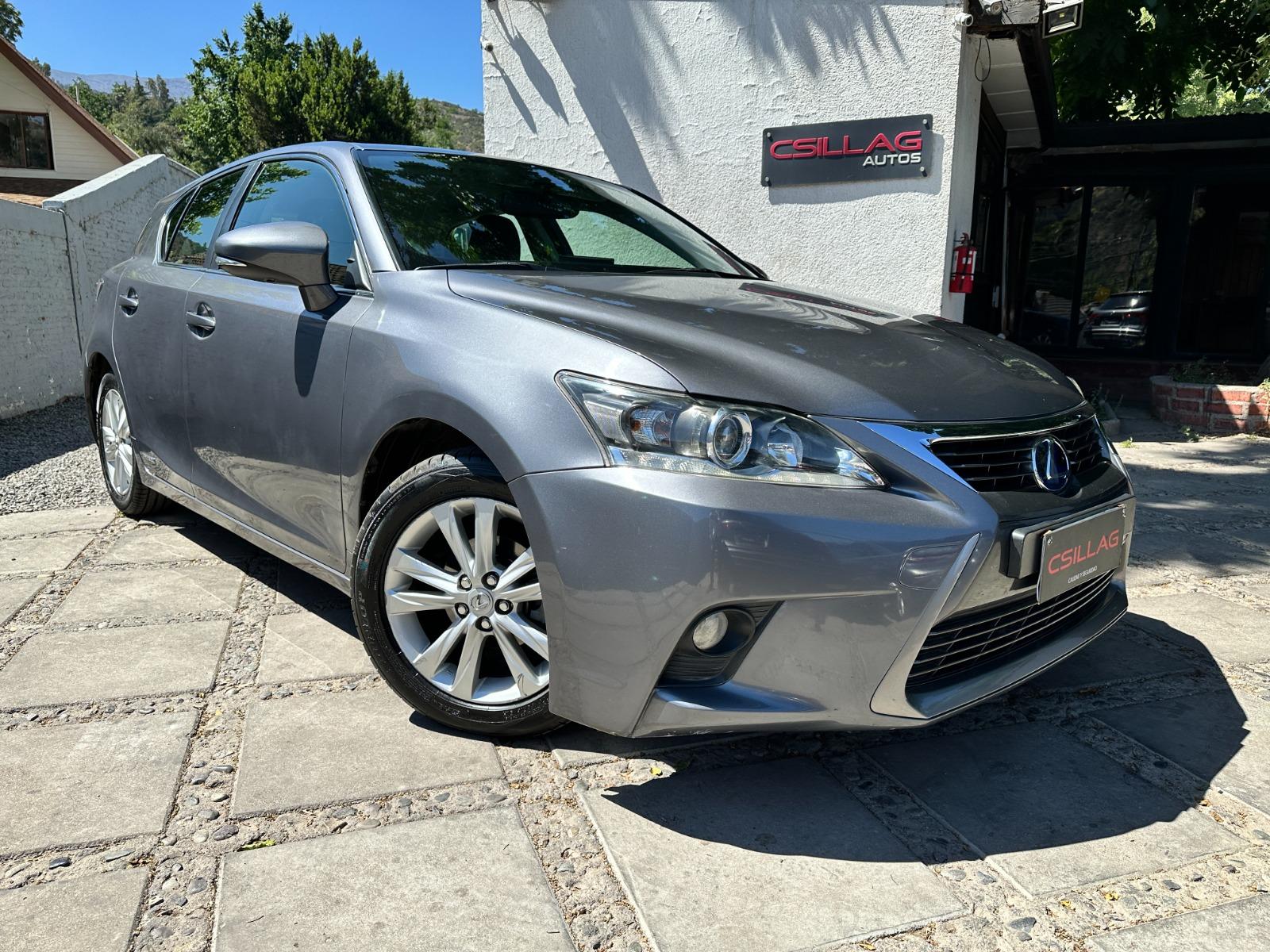 LEXUS CT200H  HIBRIDO 2014 Flamantísmo y a toda prueba  - CSILLAG