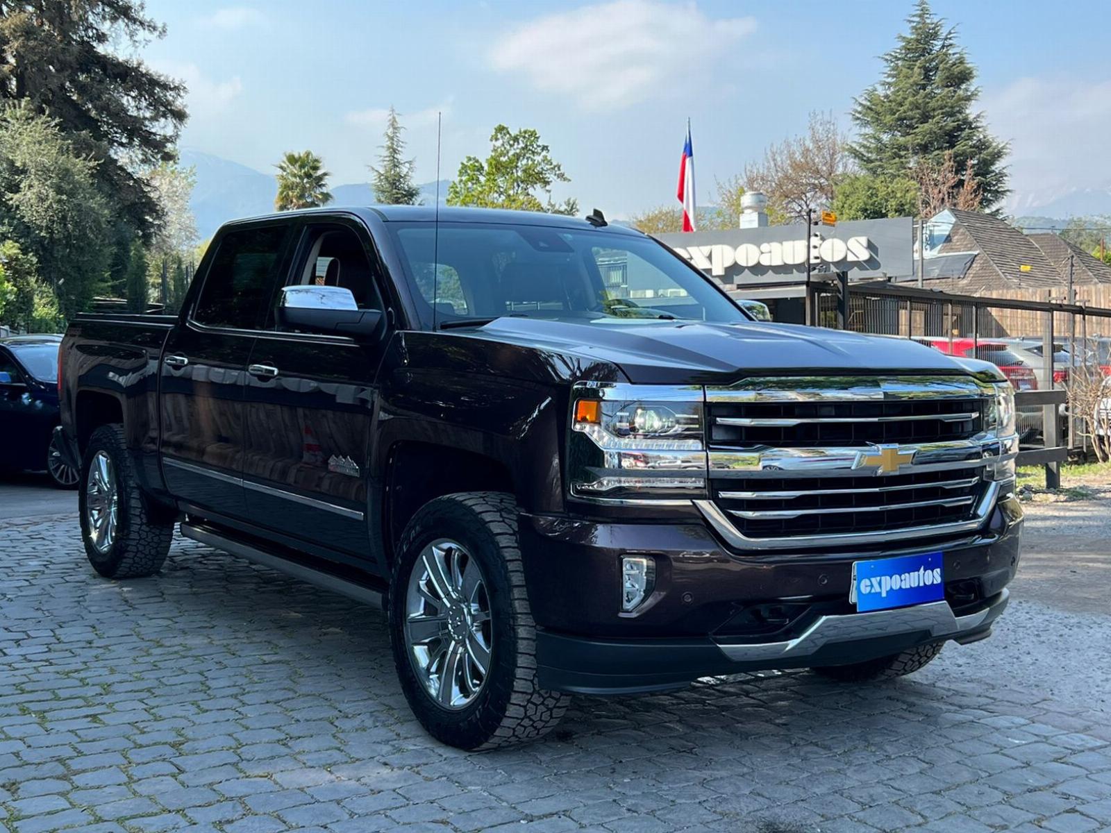 CHEVROLET SILVERADO HIGH COUNTRY 2016 5.300 CC 4WD - ExpoAutos