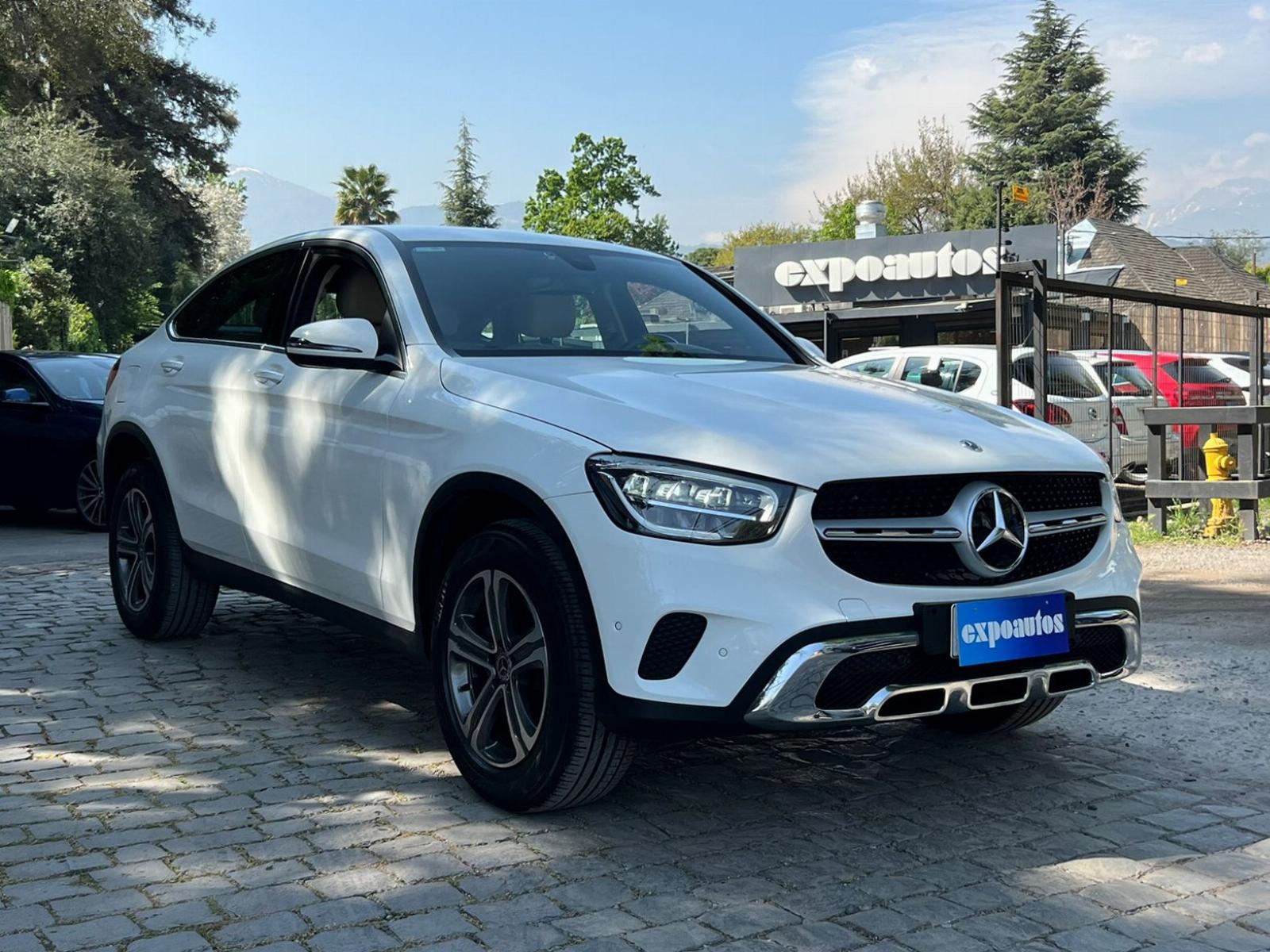 MERCEDES-BENZ GLC 200 COUPE 2.0 2021 MANTENIMIENTO EN LA MARCA UN DUEÑO - ExpoAutos